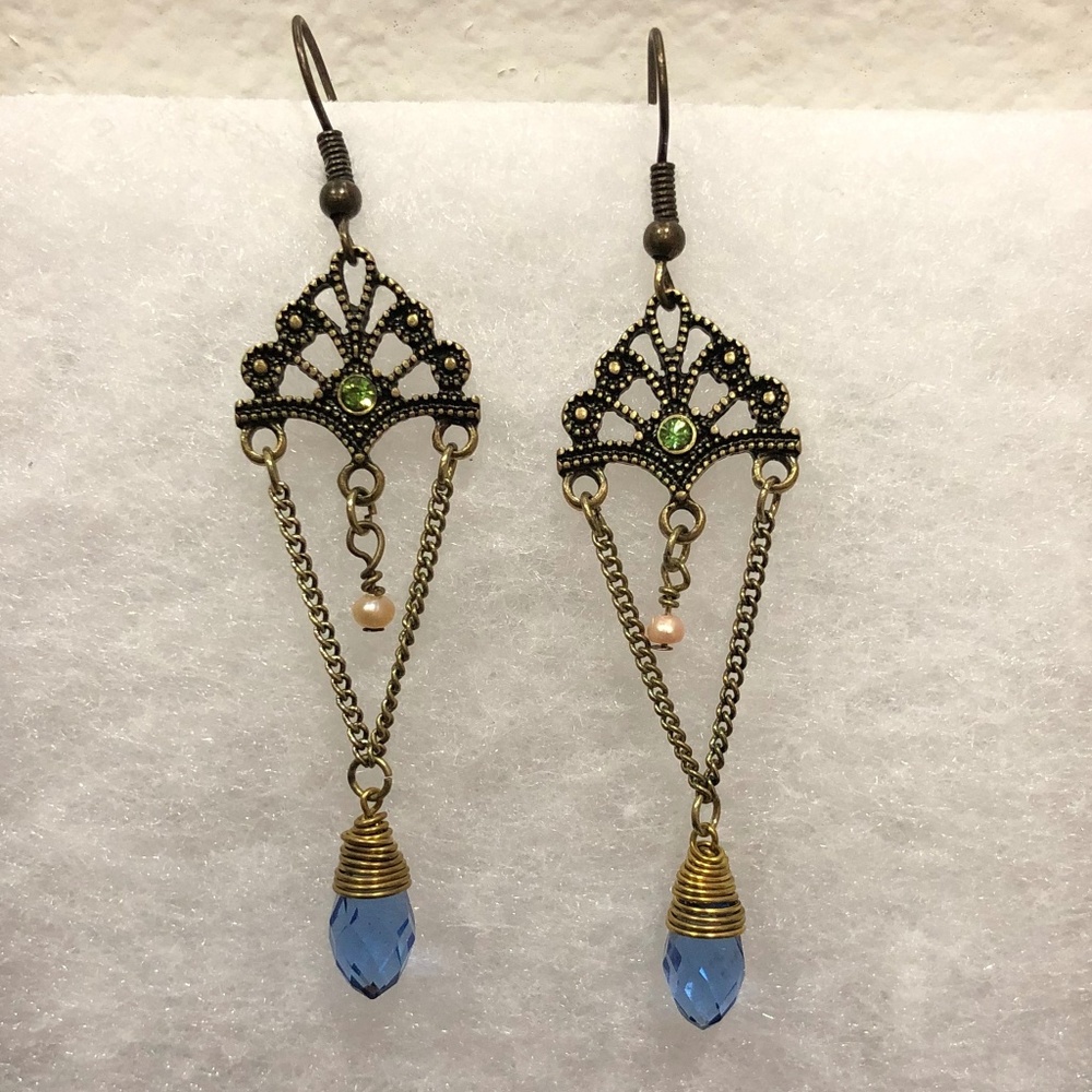 Peridot, Blue Topaz and pearl Dangle Earrings